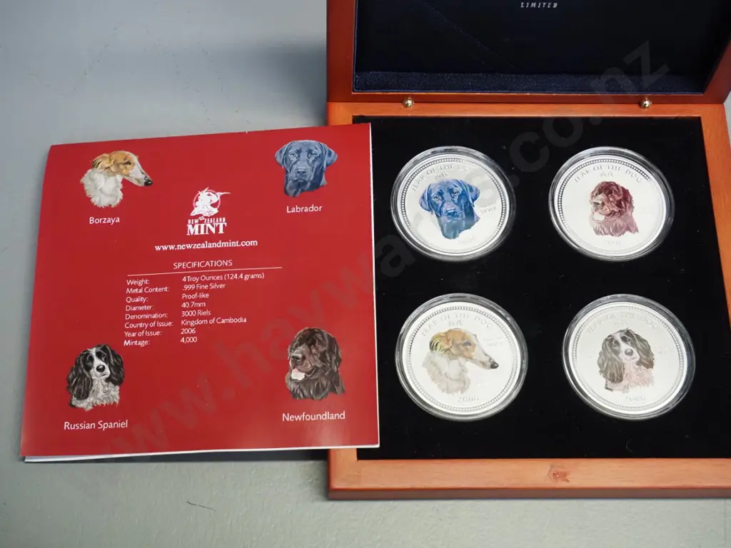 New Zealand coins - 2006 Year of the Dog cased set of 4 - .999 silver Image 1++