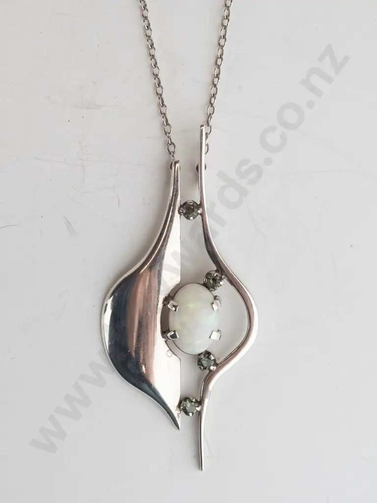 opal & silver necklace stamped 925 Image 1++