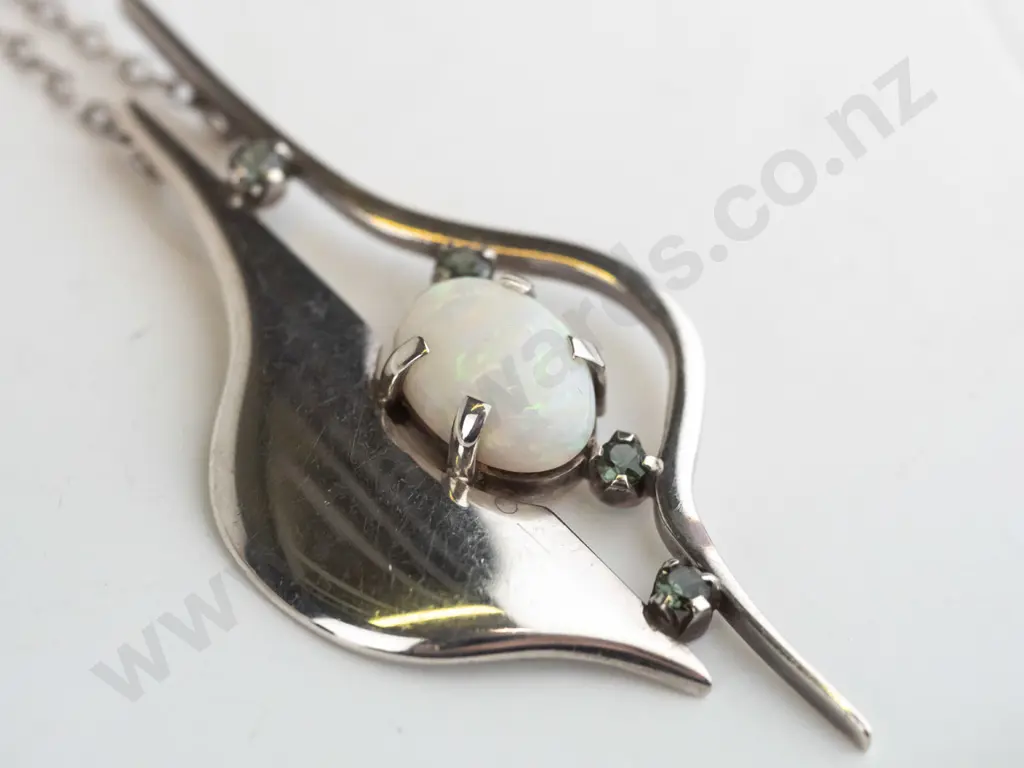 opal & silver necklace stamped 925 Image 1++
