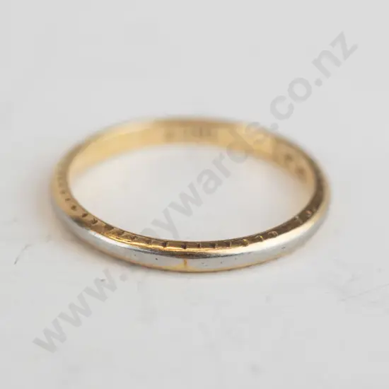 18ct inlay, platinum wedding ring 2.1gms