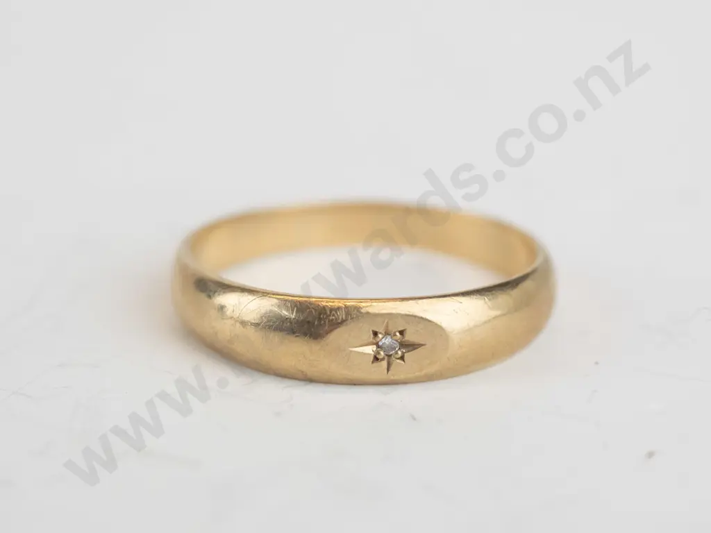 gents gold diamond net wedding ring (14ct?) 3.7gms Image 1++