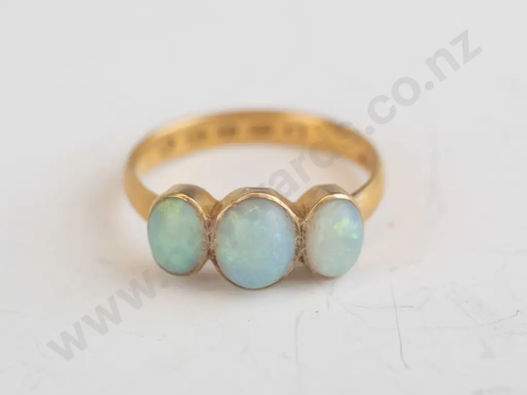 3 opal ring, 22ct EHM Image 1++