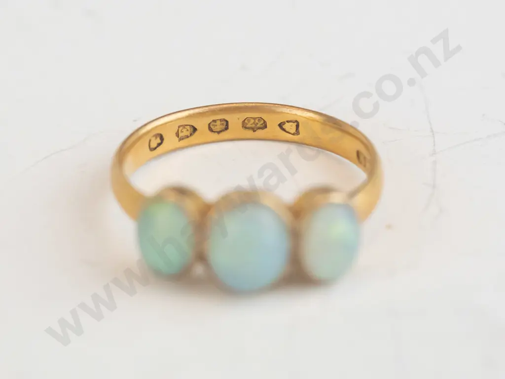 3 opal ring, 22ct EHM Image 1++