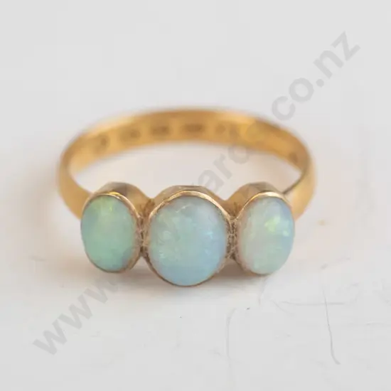 3 opal ring, 22ct EHM