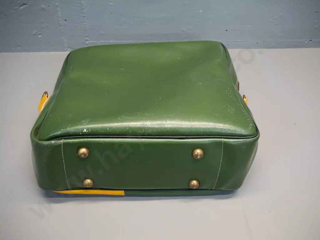 1980 Moscow Olympics vinyl bag - missing shoulder strap, some wear, musty H-320 W-300 Image 1++