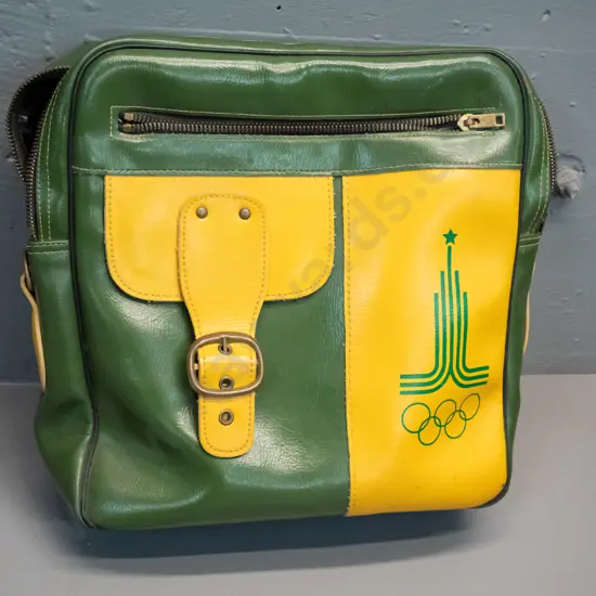 1980 Moscow Olympics vinyl bag - missing shoulder strap, some wear, musty H-320 W-300