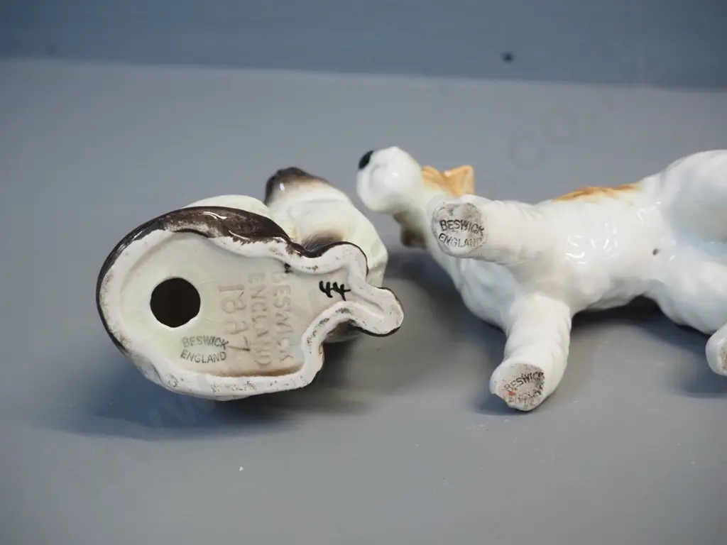 2 Beswick animal figures - Siamese cat and terrier, both approx. H-110 Image 1++