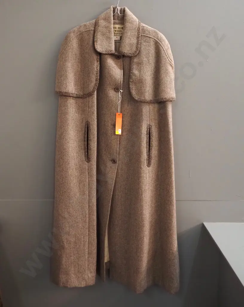 Ashcroft Tweed New Zealand wool cape - size 14 Image 1++