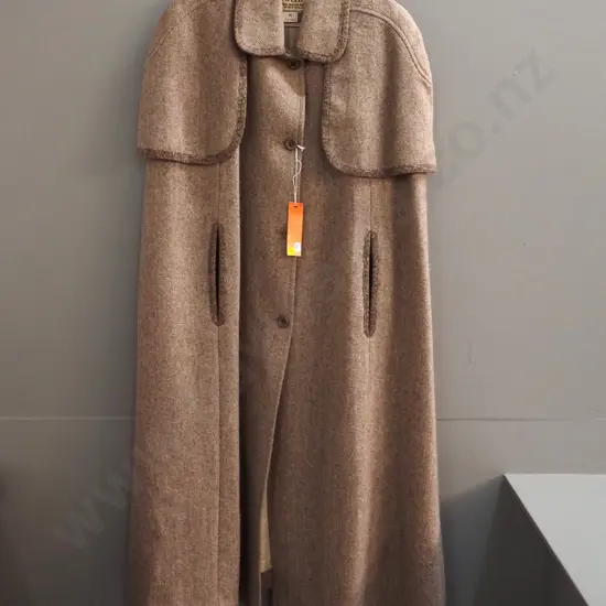 Ashcroft Tweed New Zealand wool cape - size 14