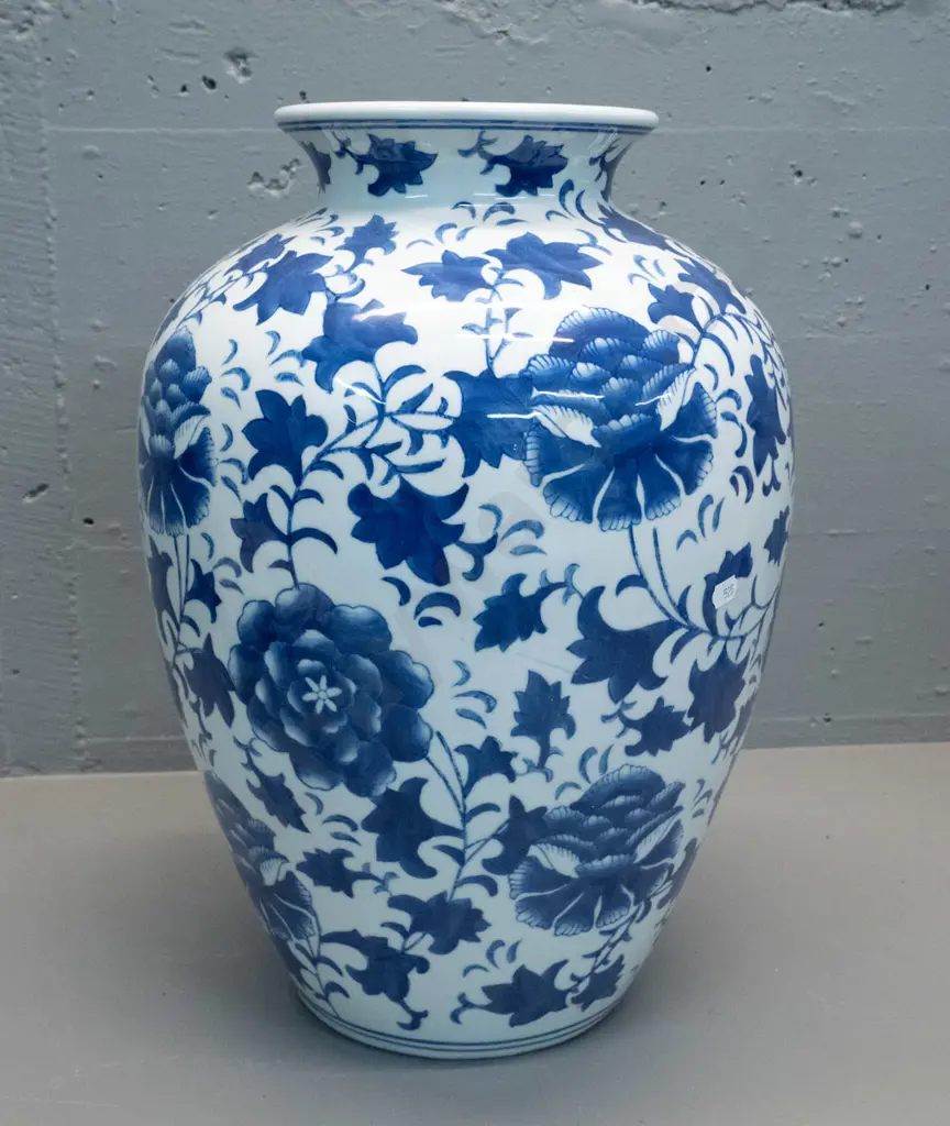 large Chinese blue & white vase H-450 D-300 Image 1++