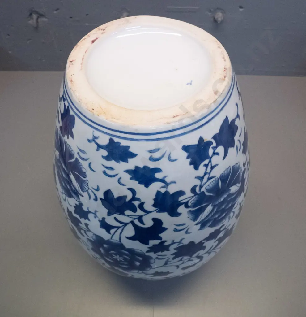 large Chinese blue & white vase H-450 D-300 Image 1++