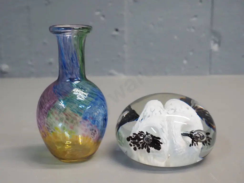 2 small Hokitika art glass items - multi-coloured swirl vase H-110 and a paperweight D-85 Image 1++
