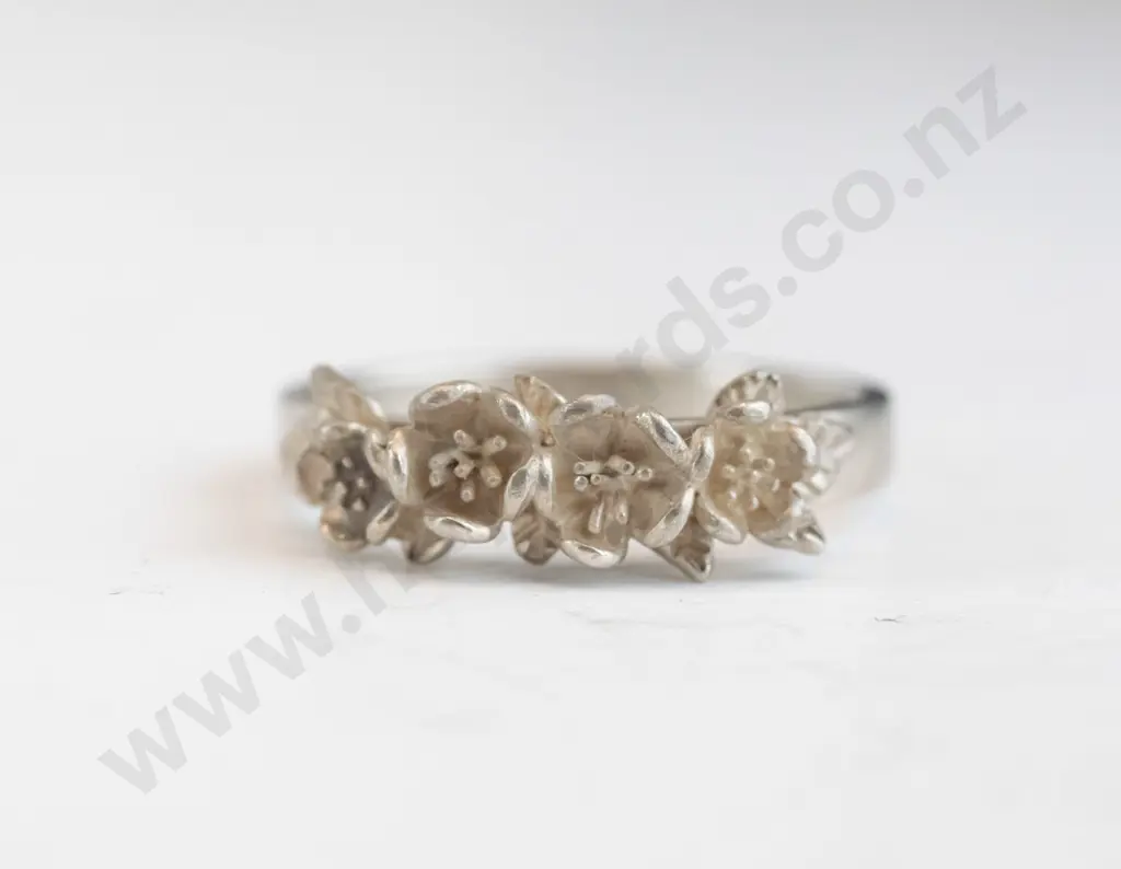 silver ring stamped 925 Image 1++