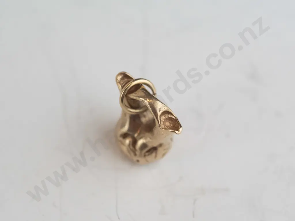 14ct yellow gold charm 3.3gms Image 1++