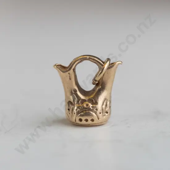 14ct yellow gold charm 3.3gms