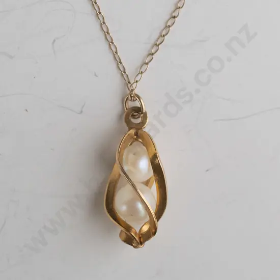 gold pearl necklace stamped 14k