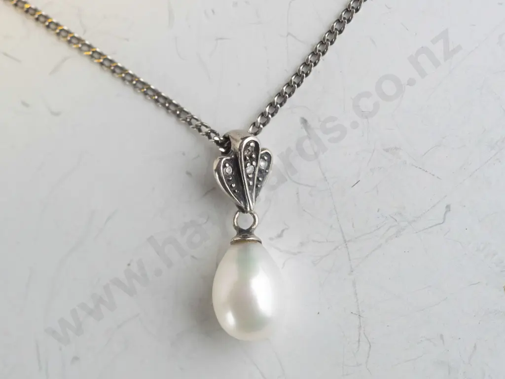 pearl/silver necklace stamped 925 Image 1++