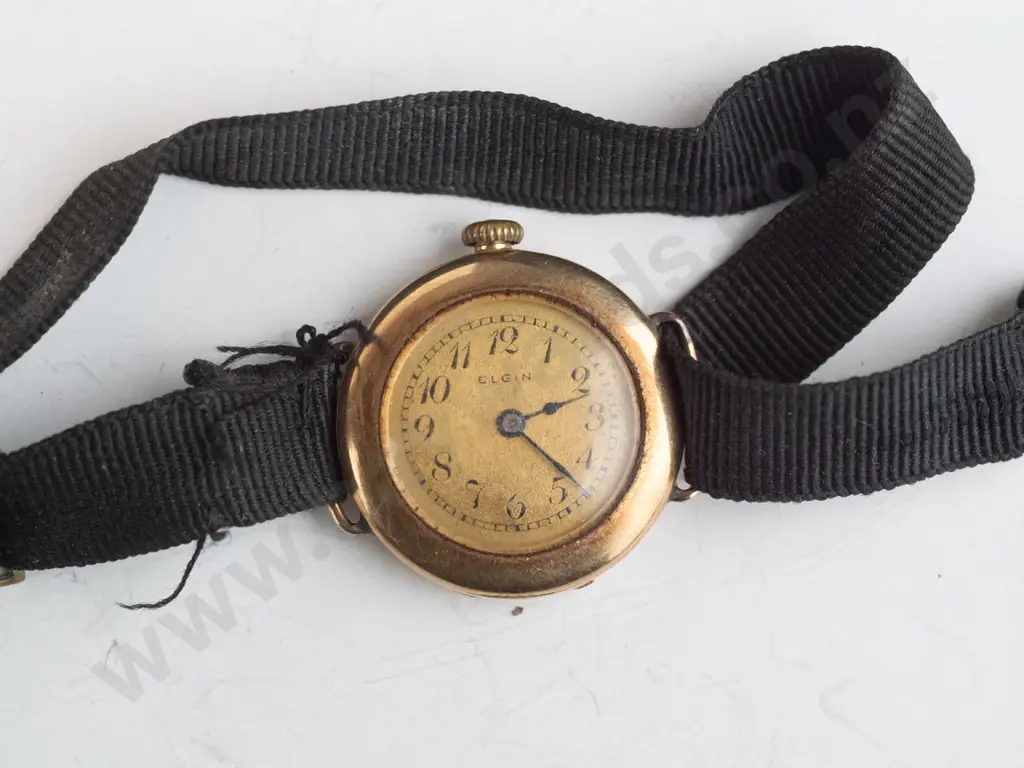 ladies Elgin watch - 14K, keystone case Image 1++