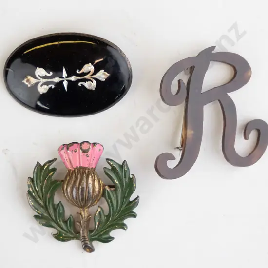 3 costume brooches