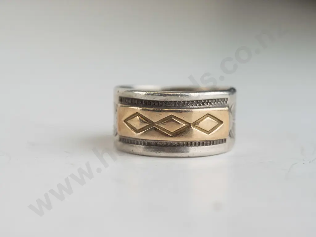 band ring, sterling silver, 14ct yellow gold inlay top Image 1++