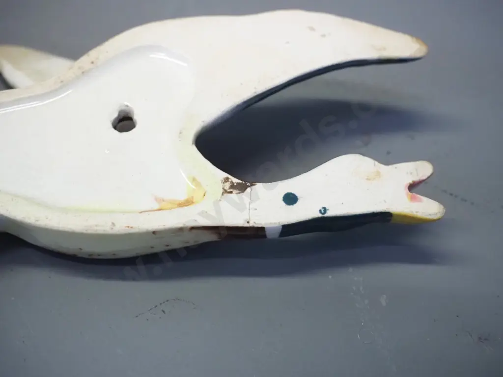 3 flying wall pocket ducks - marked Japan, one not matching others has repair - each approx. H-100 W-150 Image 1++