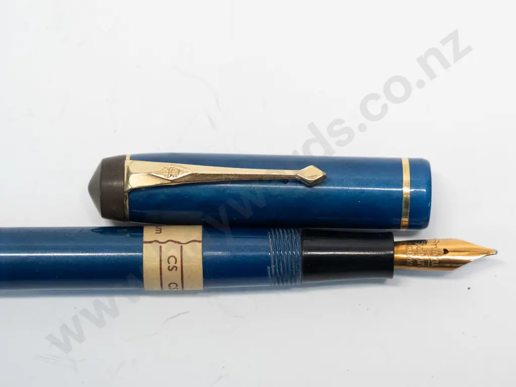 Conway Stewart pen  medium Image 1++