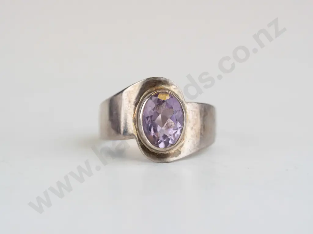 silver amethyst ring stamped 925 Image 1++
