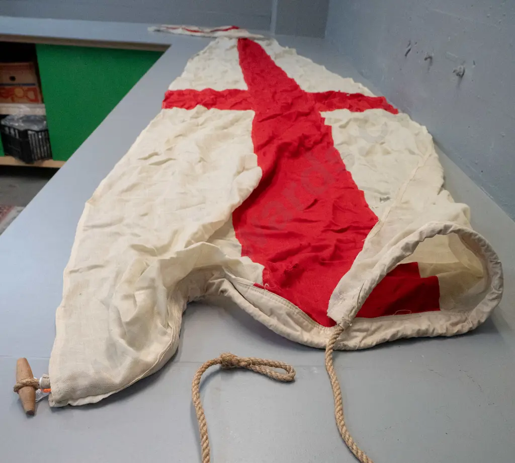 large pennant shaped maritime signal flag with rope and toggle - red cross on white, has wear and holes L-3800 Image 1++