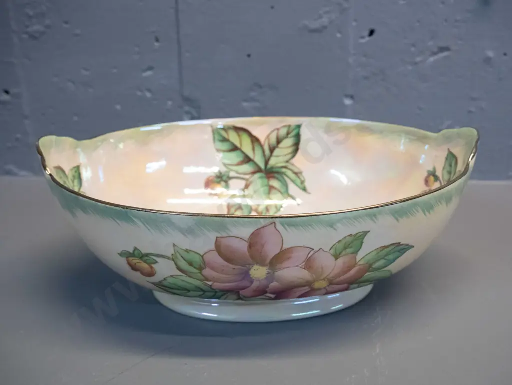 Maling dahlia pattern lustre oval footed bowl H-100 L180-250 W- Image 1++