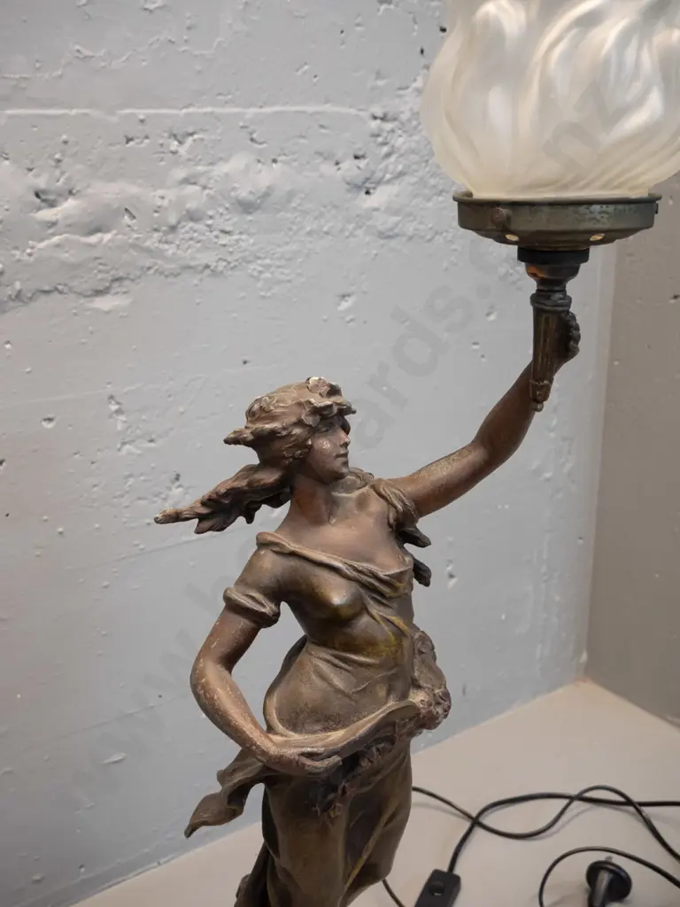 cast metal figural lamp with frosted flame shaped shade - Brise d'Automne / A. Moreau plaque H-790 - missing a screw to Image 1++