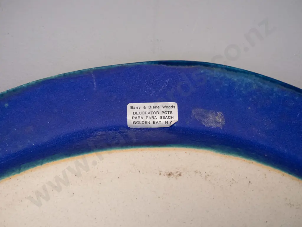 large heavy Barry & Diane Woods Decorative Pottery Golden Bay wall charger D-450 Image 1++
