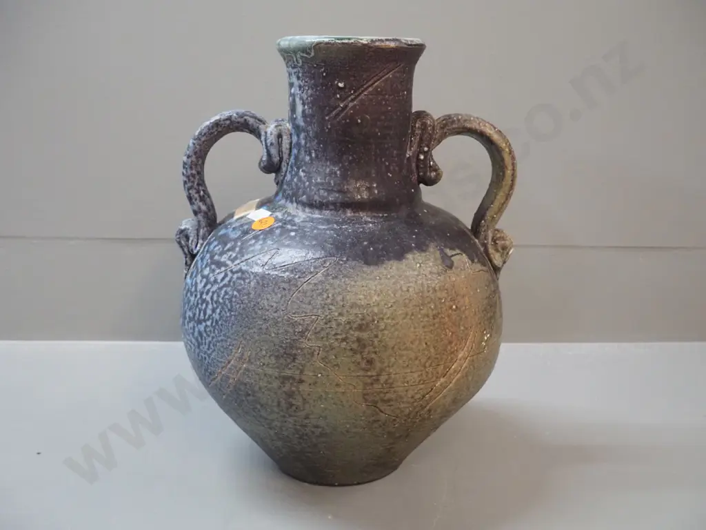 Paul Laird / Nelson NZ studio pottery double handled vase H-290 D-220 Image 1++