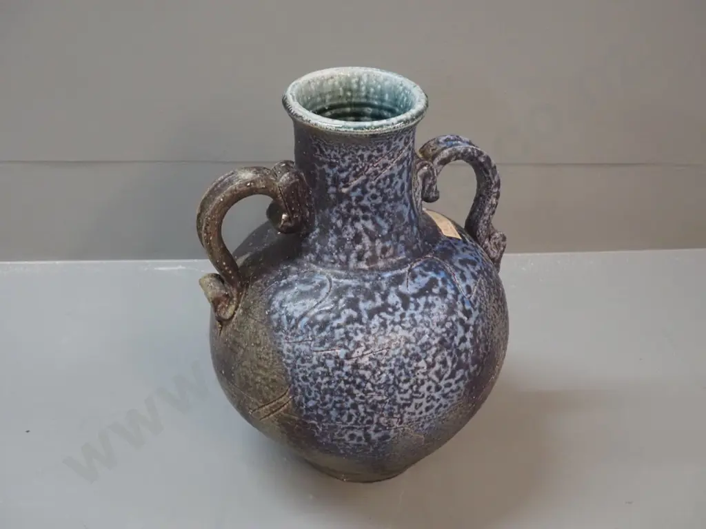 Paul Laird / Nelson NZ studio pottery double handled vase H-290 D-220 Image 1++