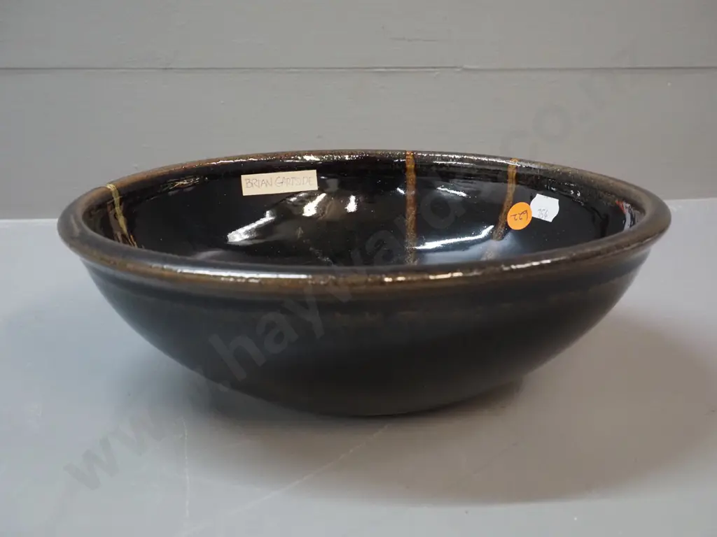 Brian Gartside NZ studio pottery bowl H-80 D-250 Image 1++