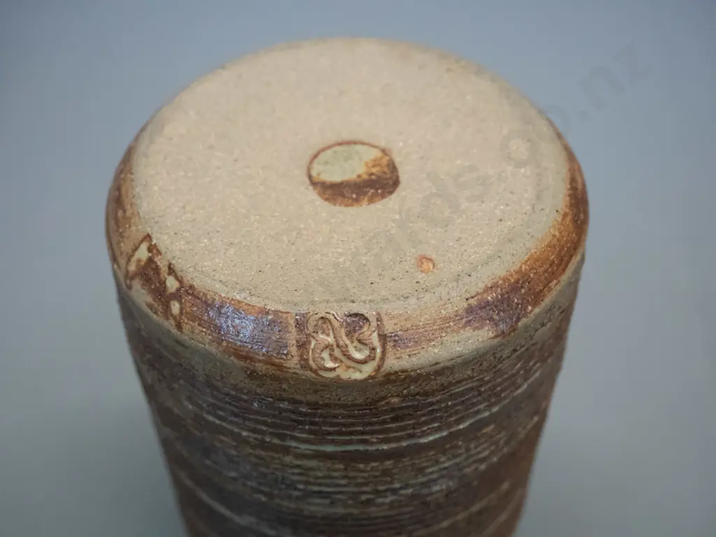 small banded pattern studio pottery vase - unknown maker's mark - see photo H-140 D-90 Image 1++