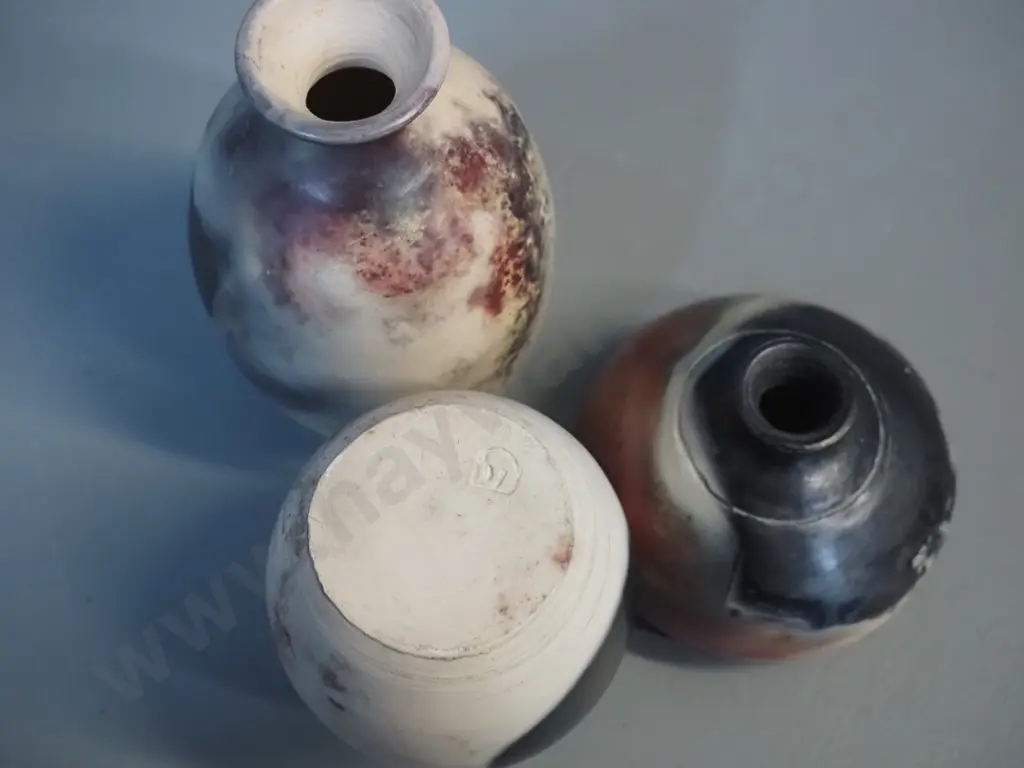 3 small raku glaze pottery vases - one marked Isobel Spittle, tallest is H-140 Image 1++
