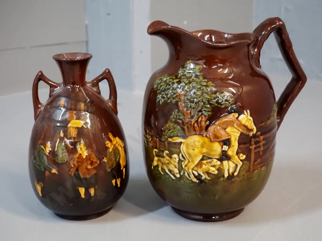 2 Royal Doulton Kingsware items - hunting scene jug H-200 and 2 handled vase Image 1++