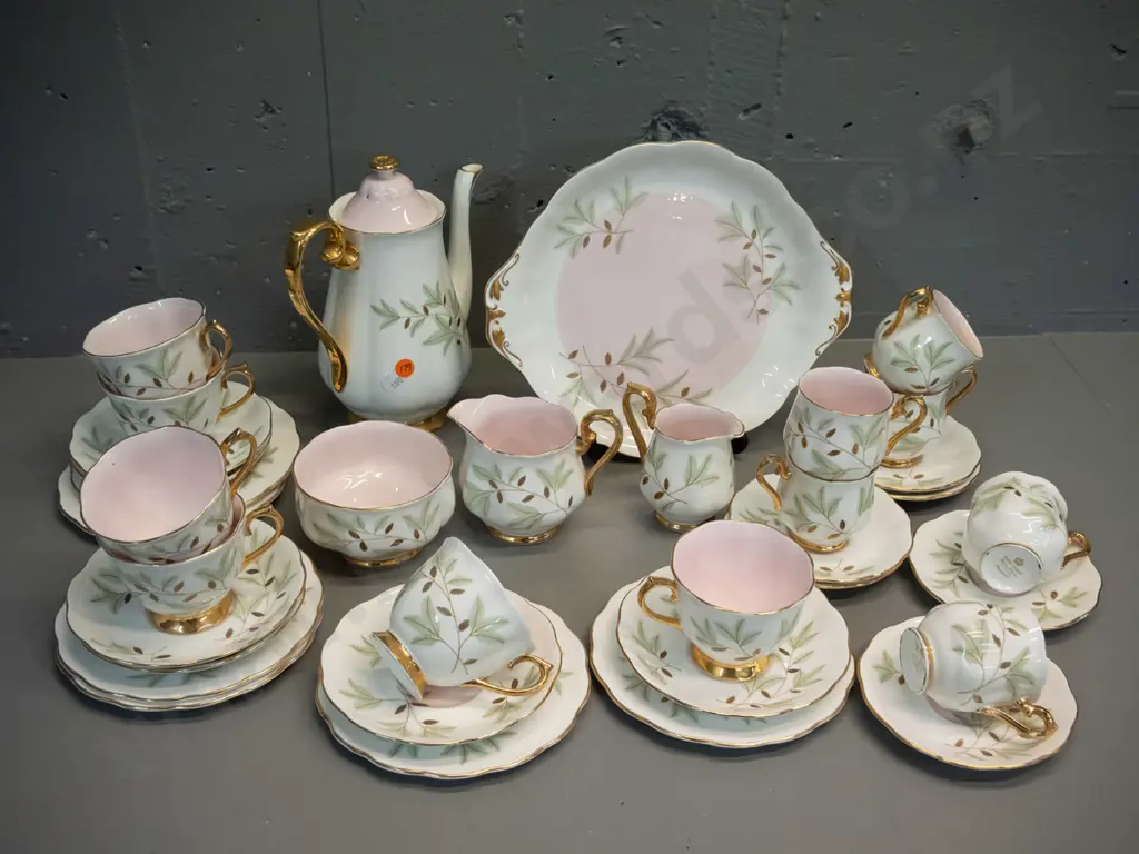Royal Albert "Braemar" pattern tea and coffee set including coffee pot, sugar, small and large jugs Image 1++
