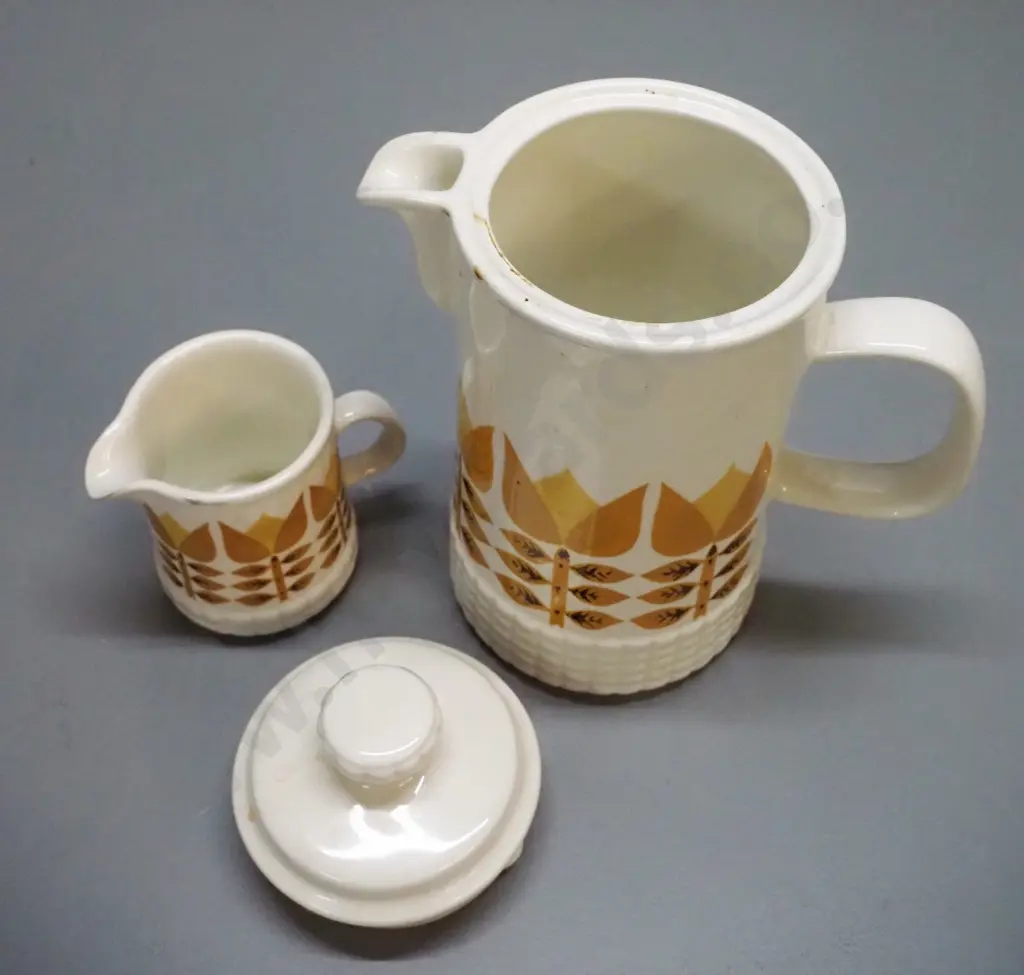 retro Crown Lynn coffee pot H-250 and cream jug No. 6020 - silver trim mostly worn off jug rim Image 1++