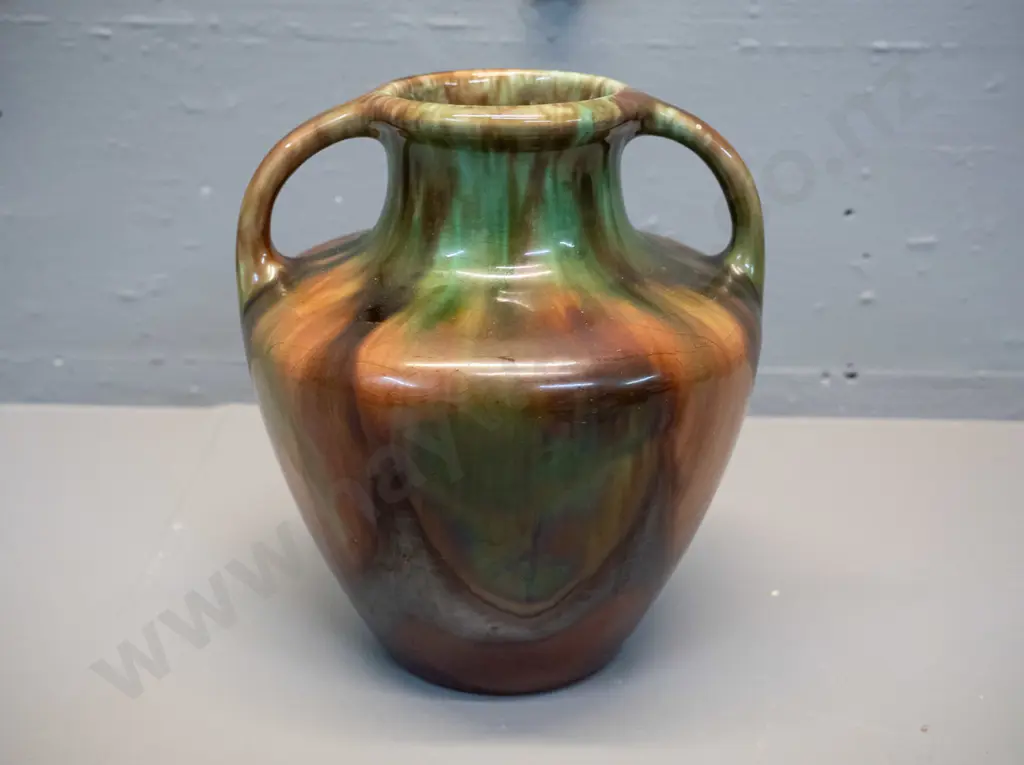 R Fowler, Australia vintage double handled urn vase H-175 D-150 Image 1++