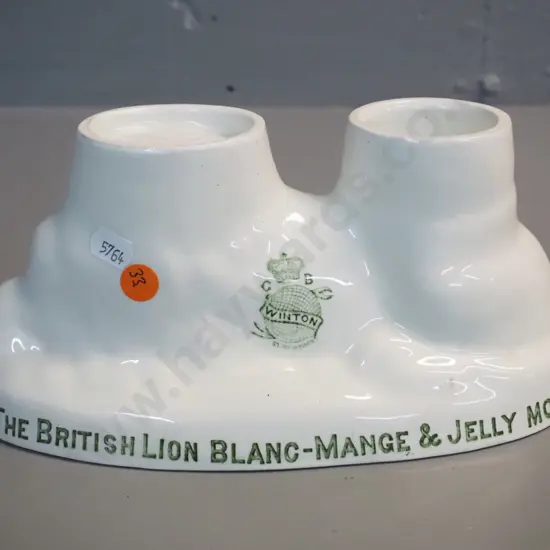 antique Winton British Lion "Blanc Mange and Jelly" mold H-115 L-240 W-120