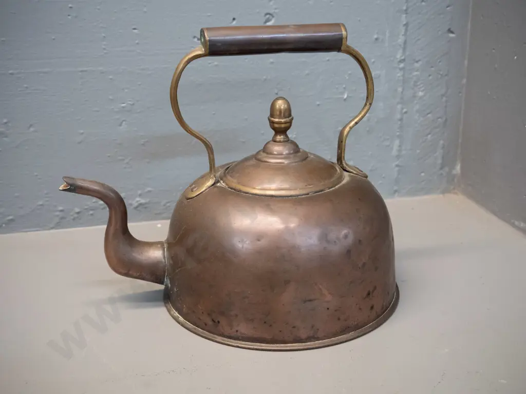 Victorian copper and brass kettle - note inside says circa 1890 - some dents and wear H-220 L-260 Image 1++