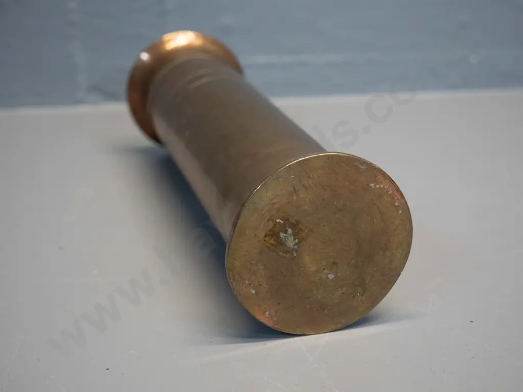 heavy brass shell case vase with tooled decoration H-220 D-60 Image 1++