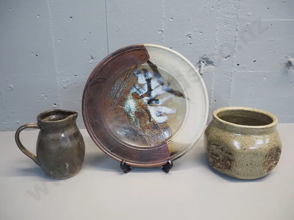 3 pieces NZ studio pottery marked IS or Isobel (Isobel Spittle) - jug, plate D-260 and bowl Image 1++