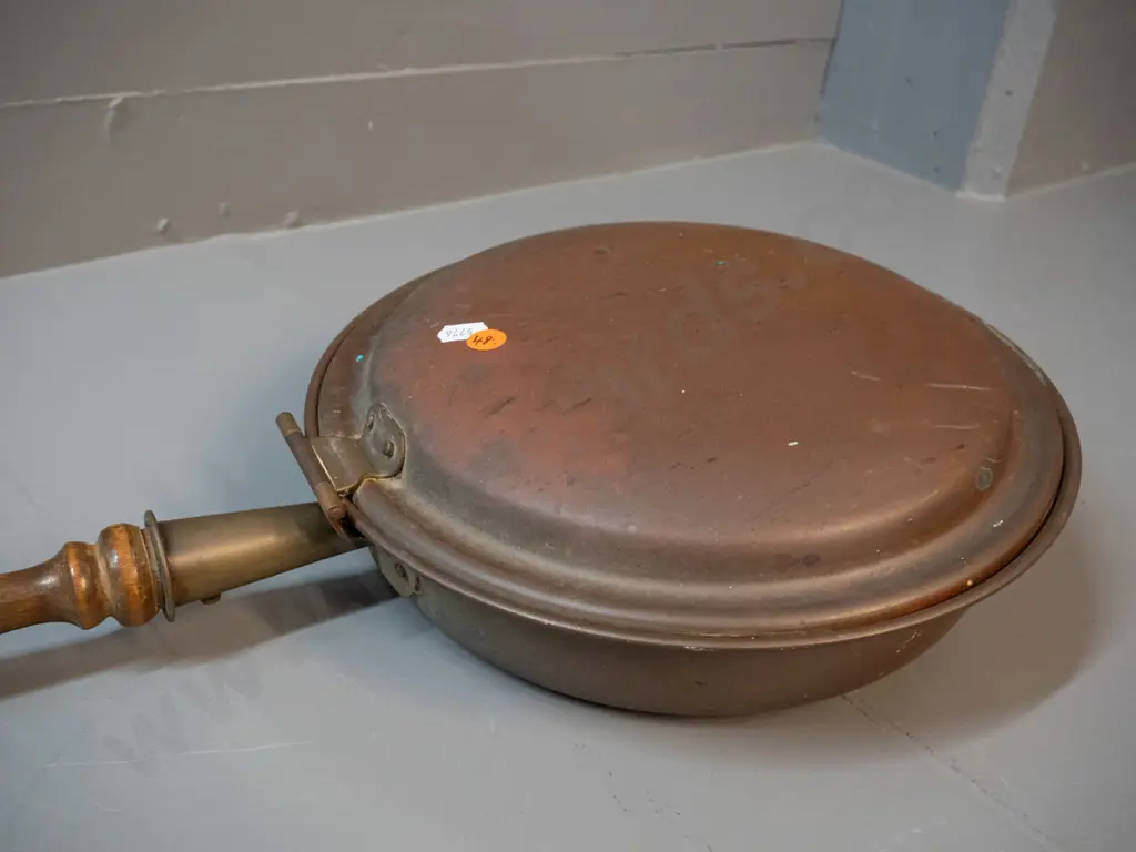 copper bed warmer pan with brass fittings, long timber handle L-1040 Pan D-280 Image 1++