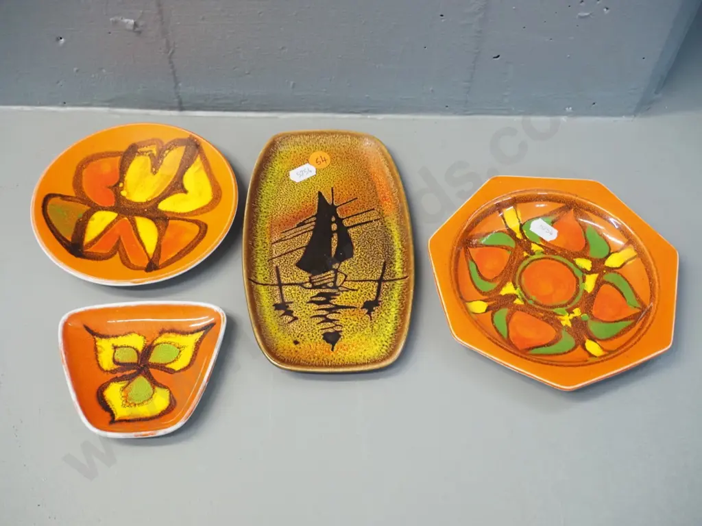 4 pieces retro Poole - 3 Delphis, largest D150 and 1 Aegean pattern L-180 W-100 Image 1++