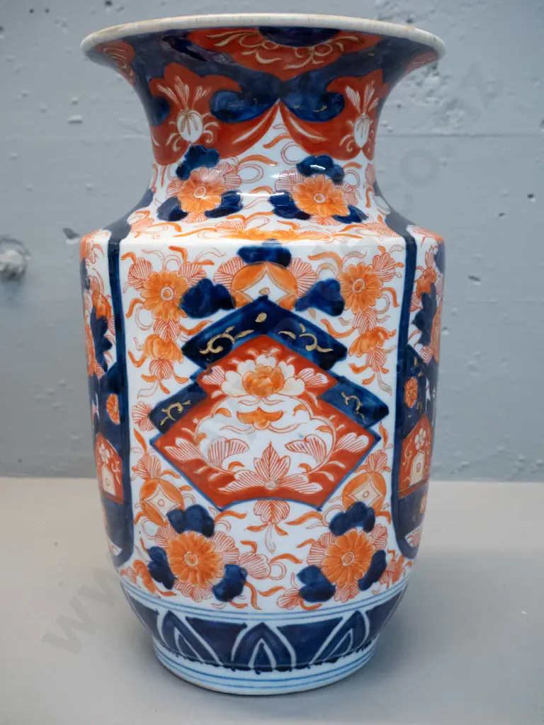 vintage large Imari pattern vase - has hairline crack H-315 D-185 Image 1++