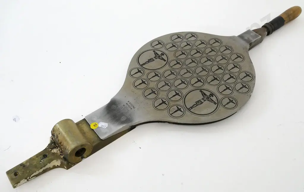 heavy molding plate from communion wafer "Hostbacking" press - metal with wooden handle, repair to handle L-750 Image 1++