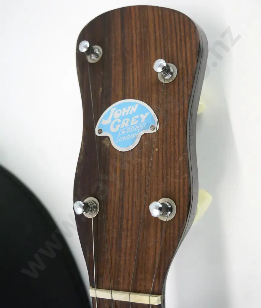 banjo with John Gray & Sons London metal badge on headstock - in good condition, with fitted case Image 1++