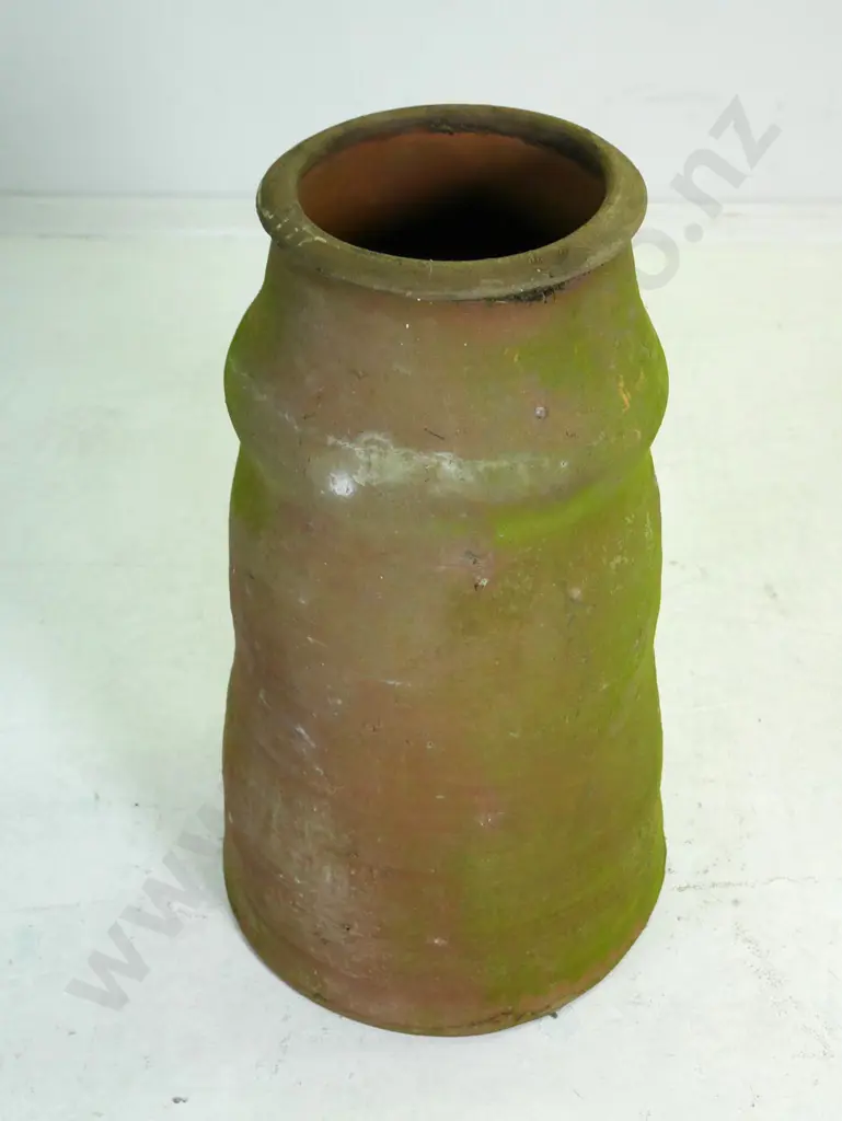 pottery chimney pot H-610 Diameter 340 at base Image 1++